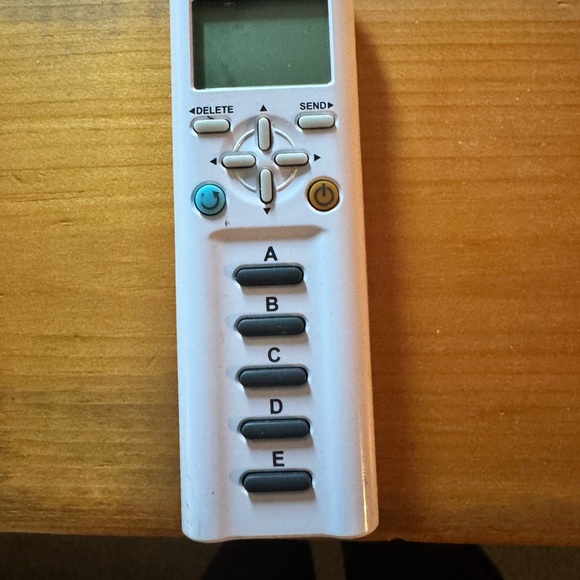 iClicker 2 Remote Control - Picture 2 of 2